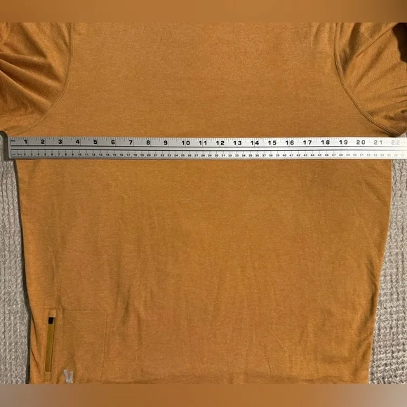 Vuori Performance Crewneck L Camel Stretch Pullover V224 - Picture 8 of 11